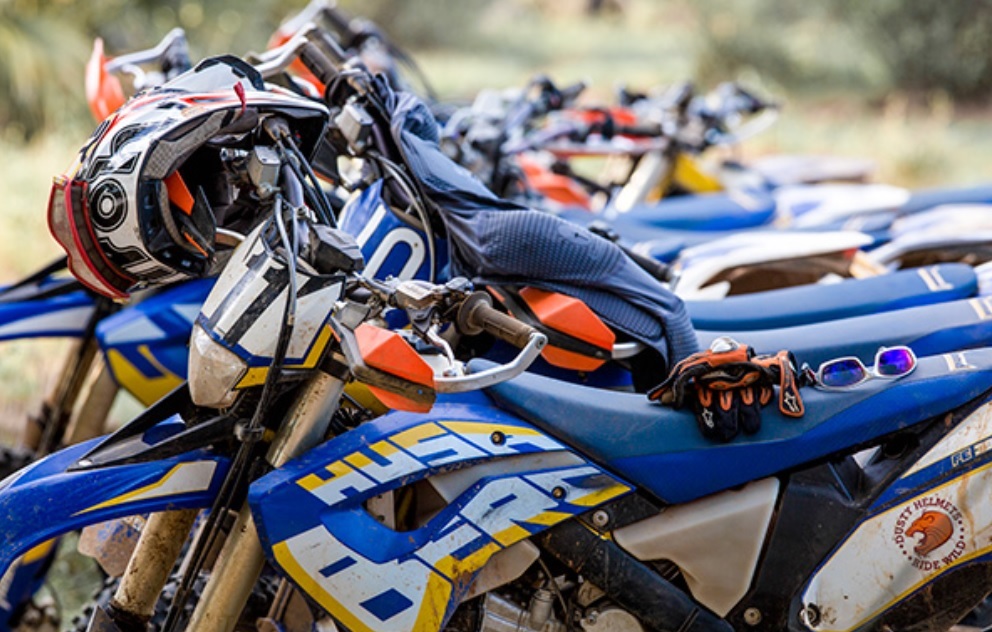 Dusty Helmets